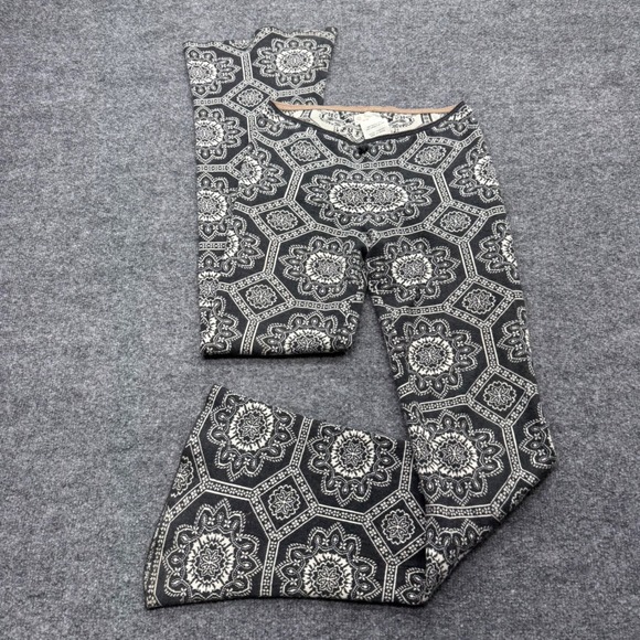 Odd Molly Pants - Odd Molly Womens Black White Geometric Mandala Knit Flare Bell Bottom Pants 2